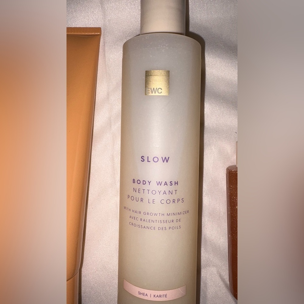 EWC Tanning Lotion, Body Wash & Shimmer Body Oil Bundle | New w Tags | $70 Value - Picture 3 of 10